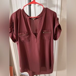 pinkish purpleish top